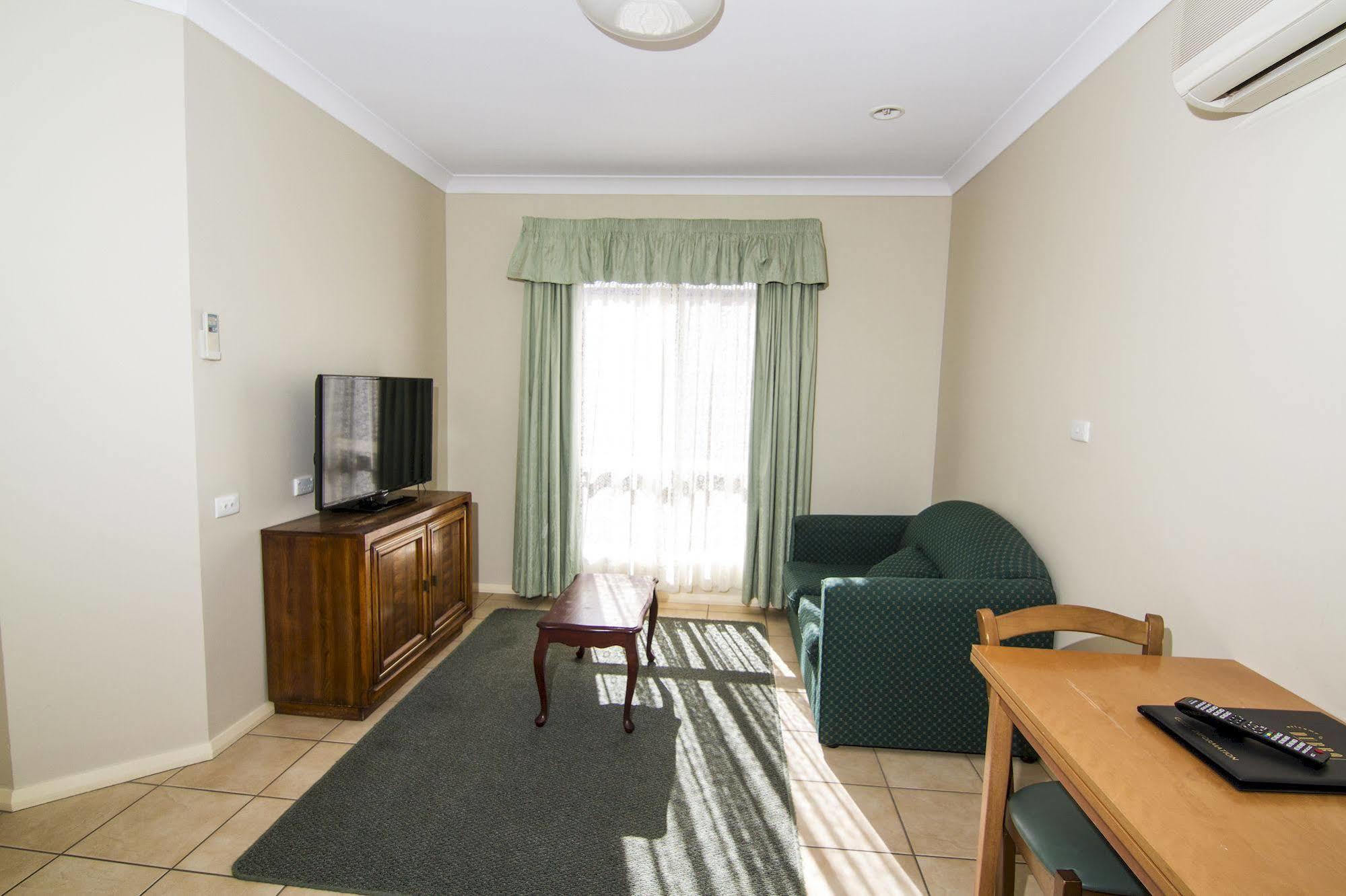 Green Gables Motel Dubbo Kültér fotó
