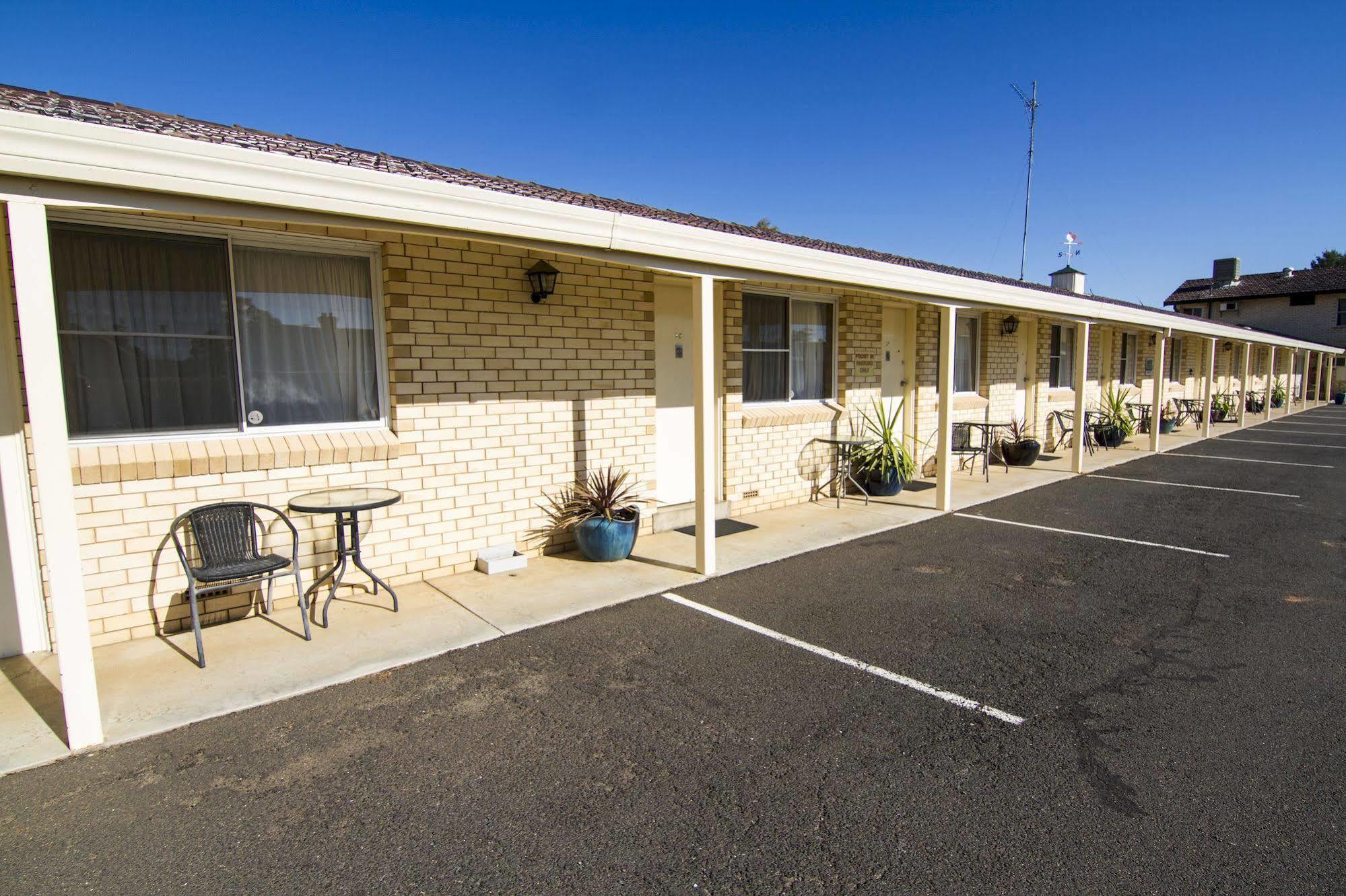 Green Gables Motel Dubbo Kültér fotó